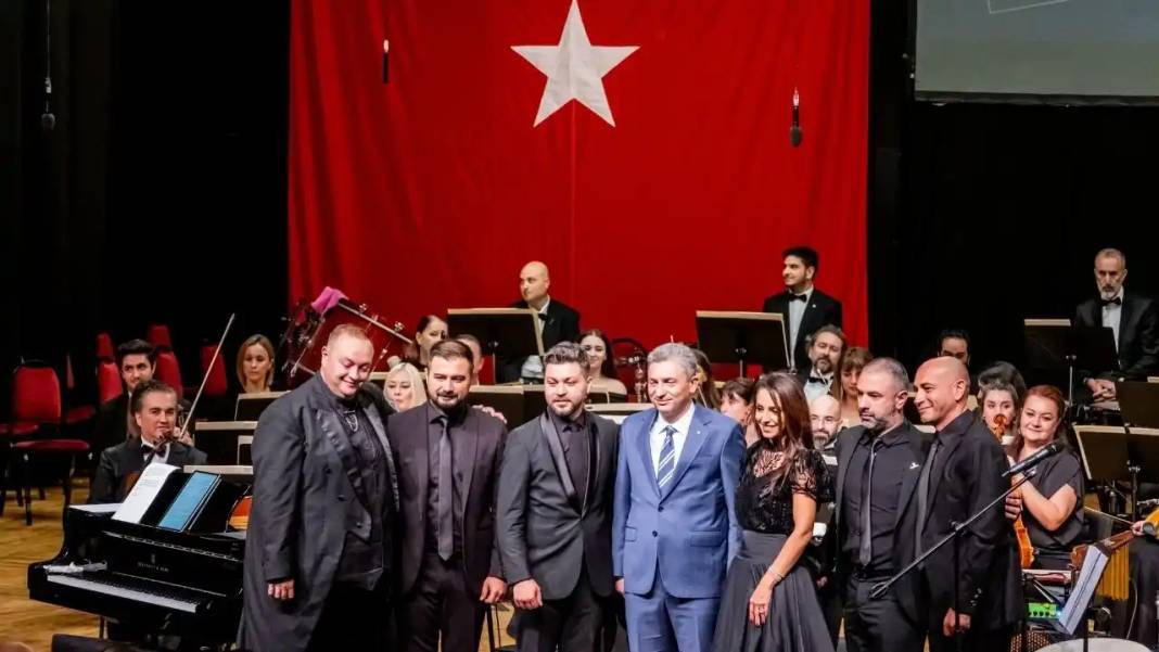 Antalya’da Atatürk’e Saygı Konseri: Senfonik Bir Gece 5